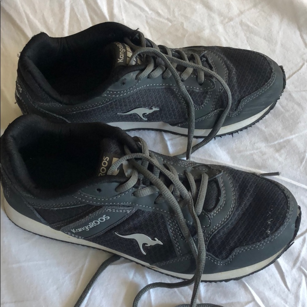 Gray Kangaroos sneakers with pockets size 8.5